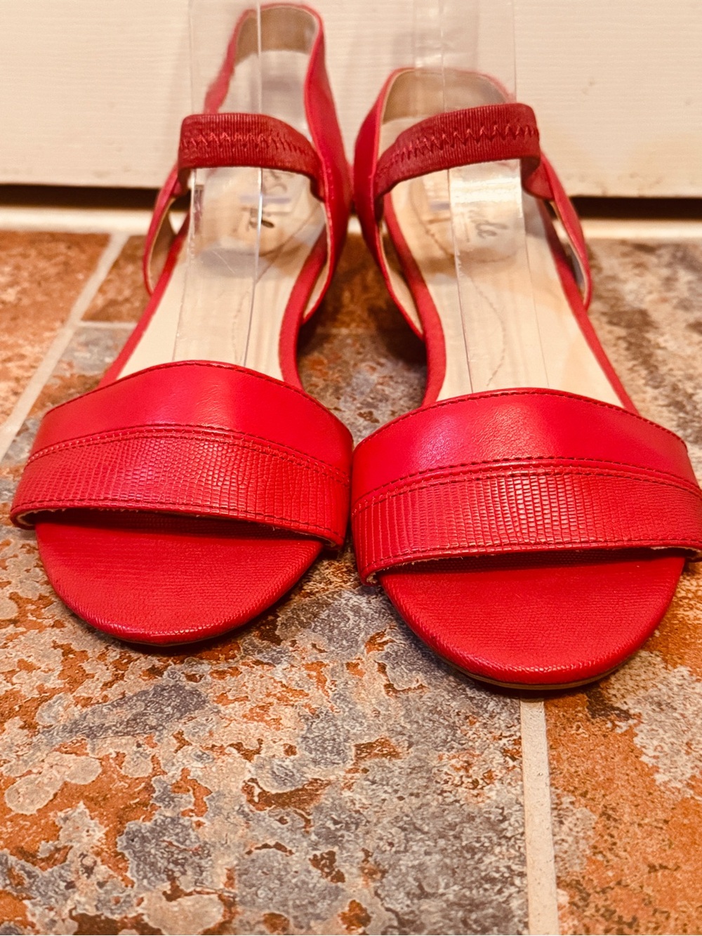 NWOB!! Lovely and Comfy Life Stride Red Women's Stretchy Wedge Sandals! - Picture 5 of 14